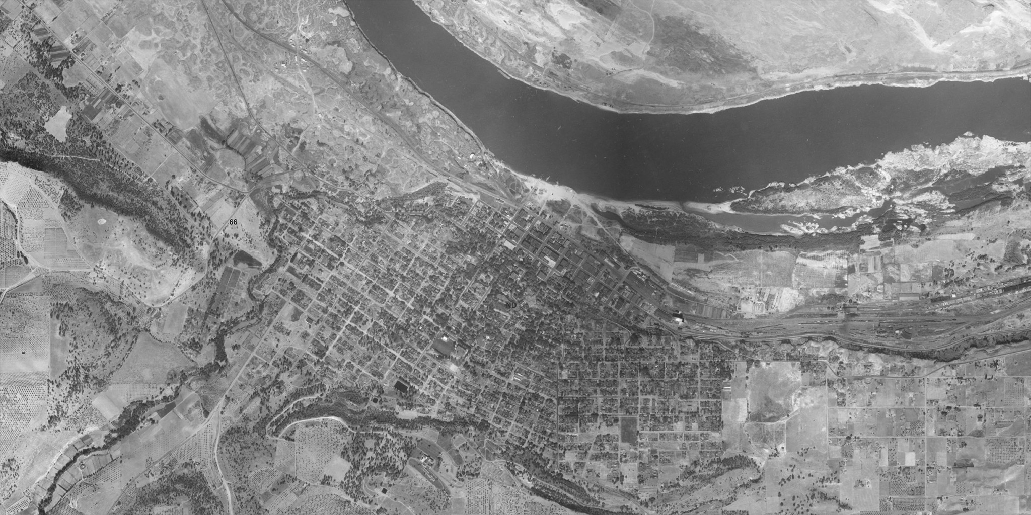 1935