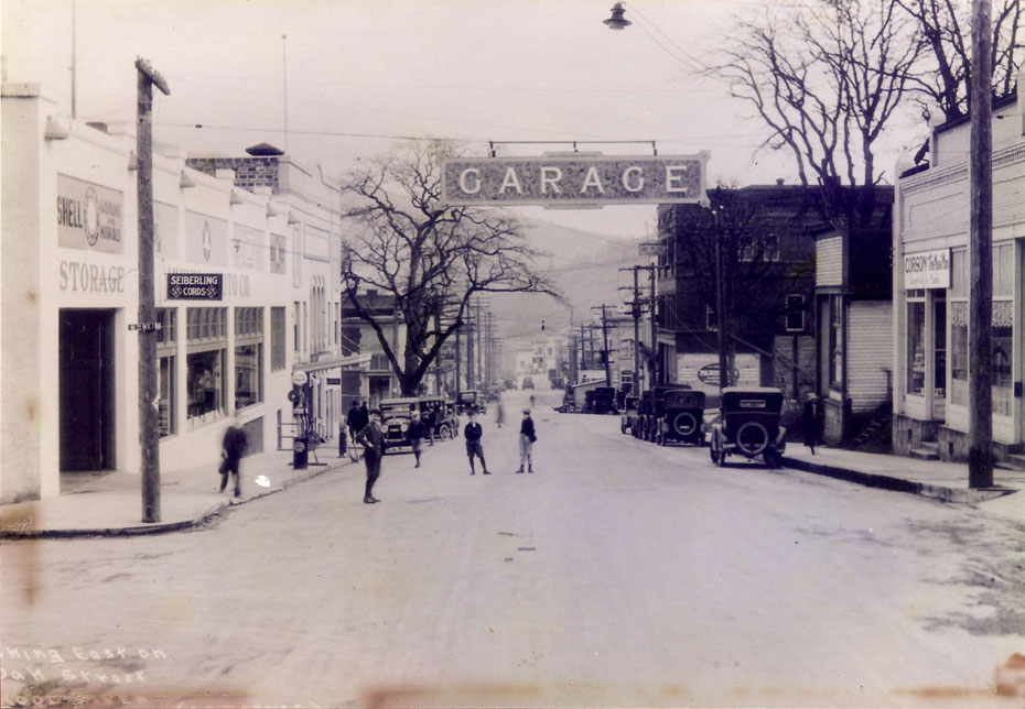 Oak Street Circa 1924