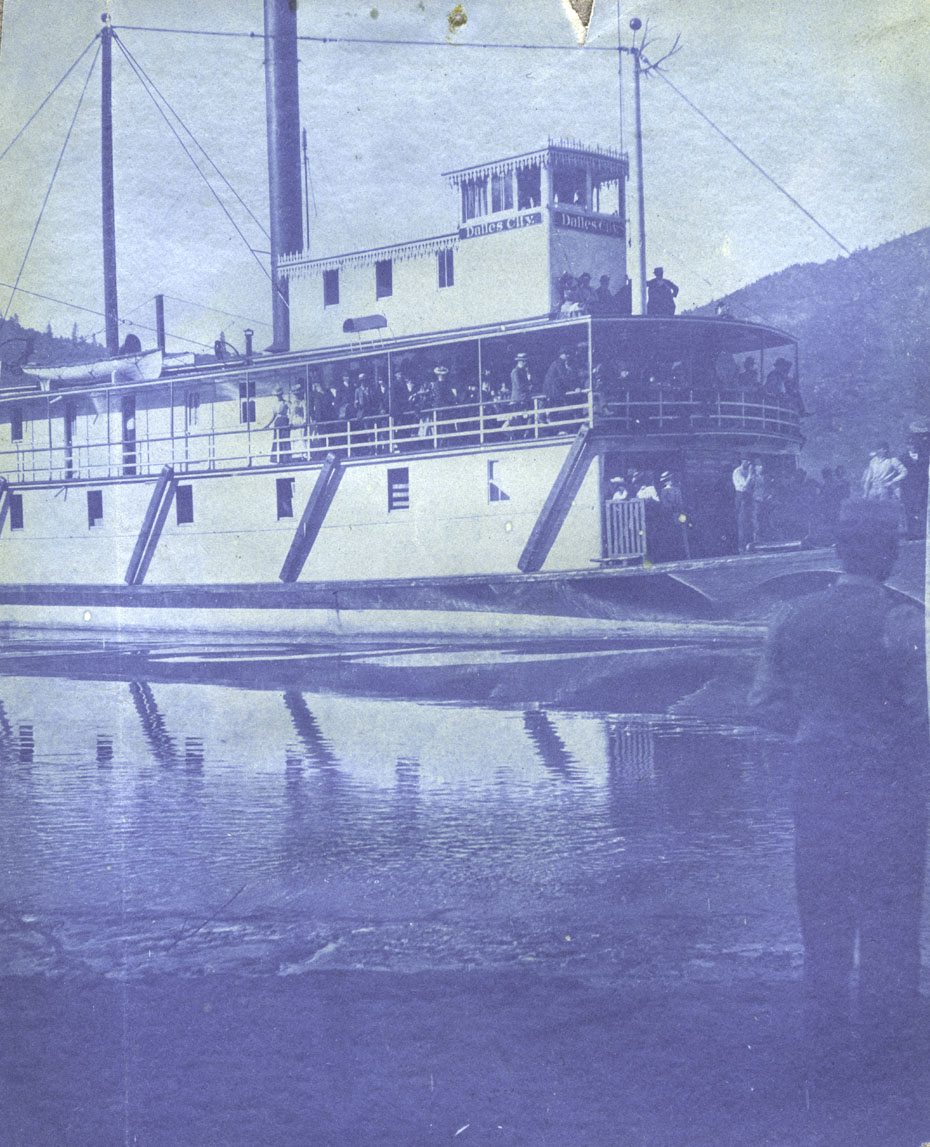 Sternwheeler “Dalles City”