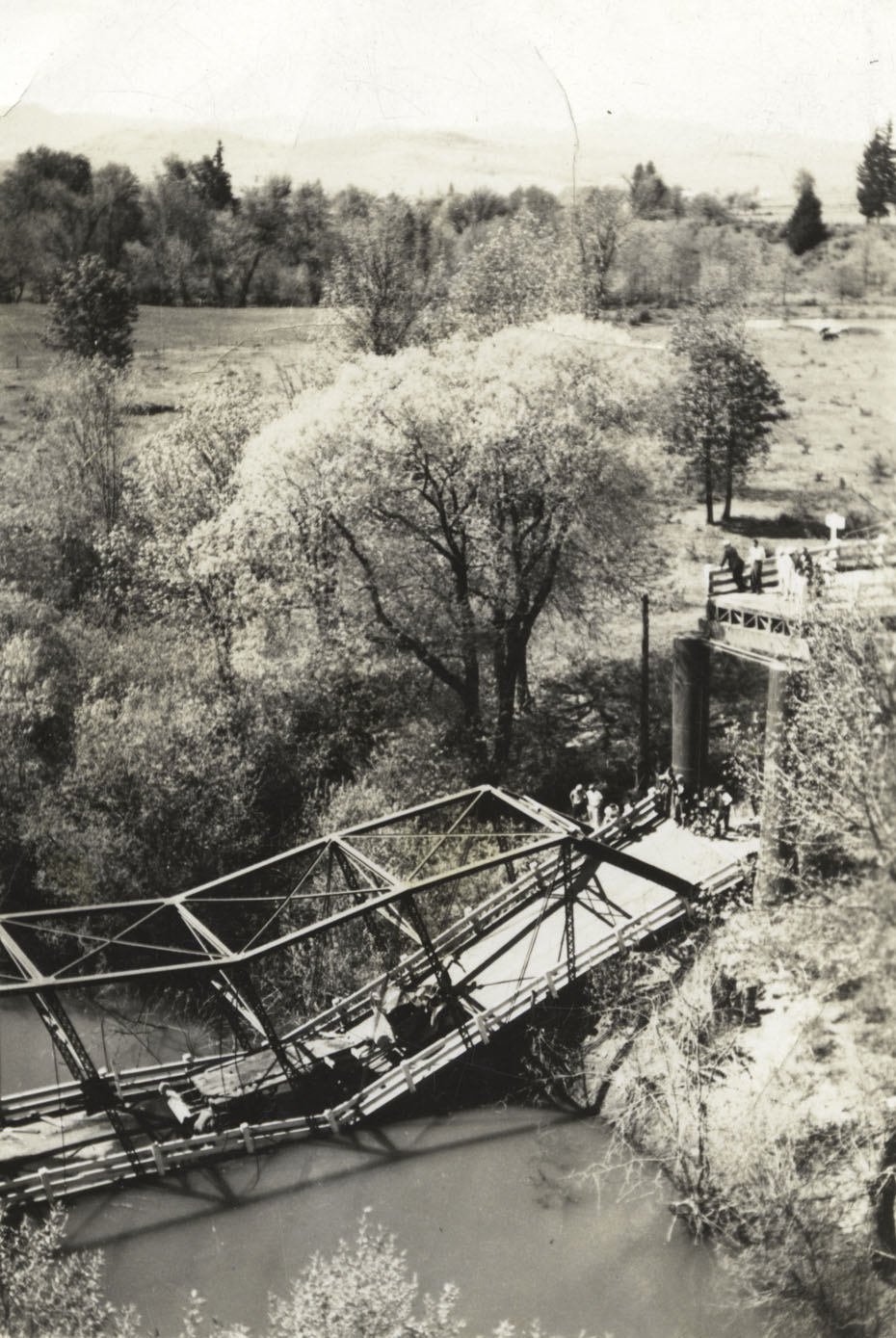 Whiteson Bridge, 1937