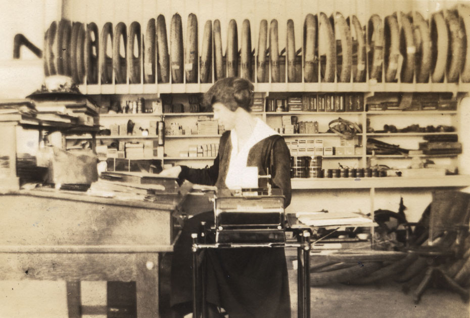 Ford Garage, 1919