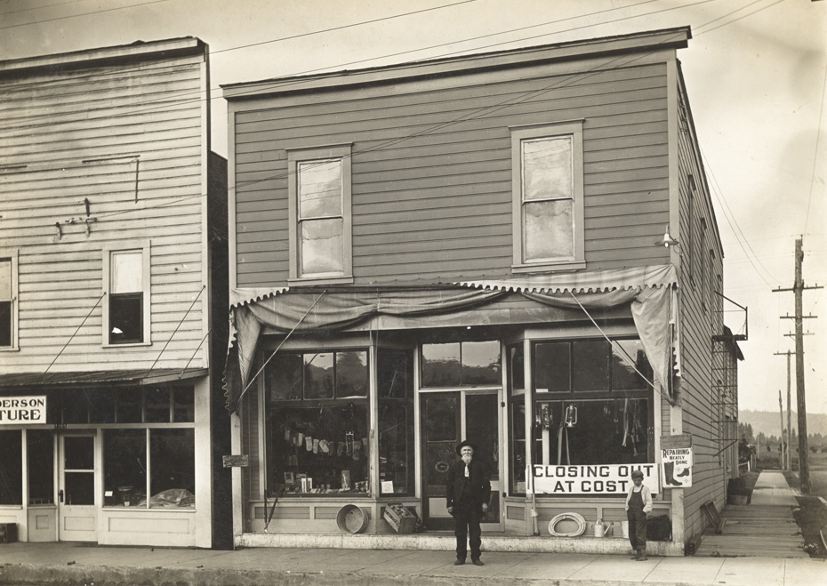 J. T. Holman Store, 1907
