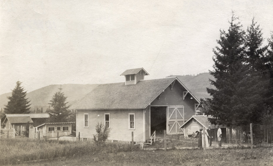 Sunday Barn