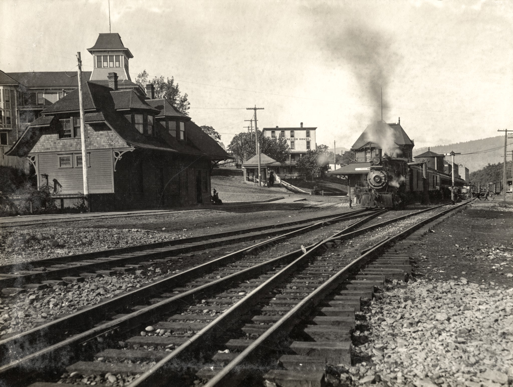 “Station Stop Hood River”