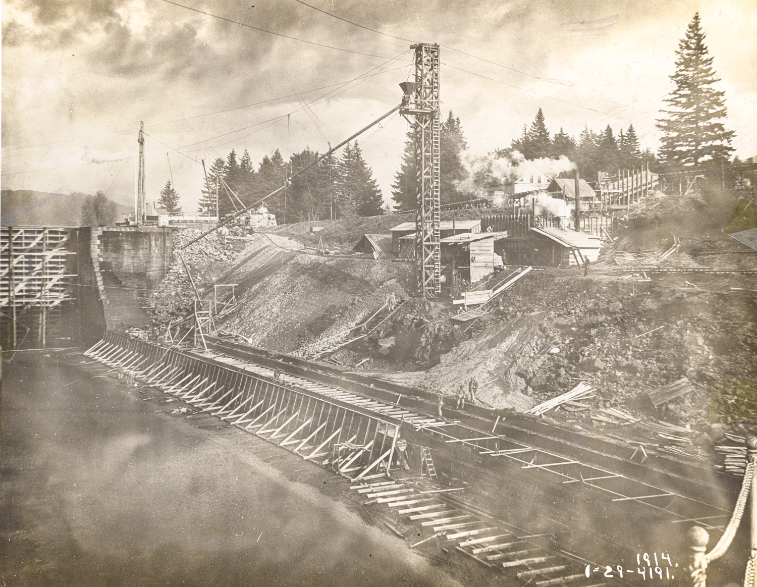 Cascade Locks Construction